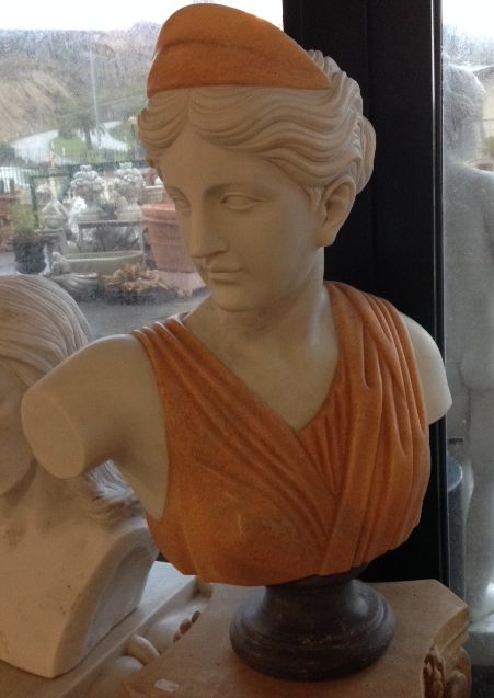 BUSTO IN MARMO DIANA CACIATRICE Cm. 65 mod. 008